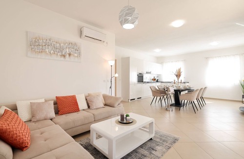 Banjevci House | Vacation home Fabio by Interhome