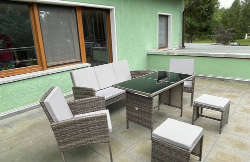Gross-Sarchen Apartment | Vacation home Family and Friends am Knappensee - Holiday home