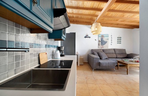 San Isidro House | Vacation Home 'Finca Firmamento - Casa Sol' with Mountain View, Private Terrace and Wi-Fi