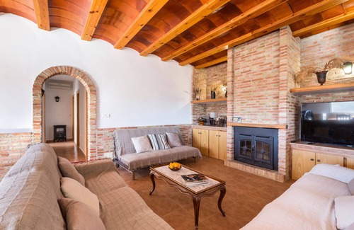 El Esparragal House | Vacation Home "Finca Malamadre" with Mountain View, Private Pool & Wi-Fi