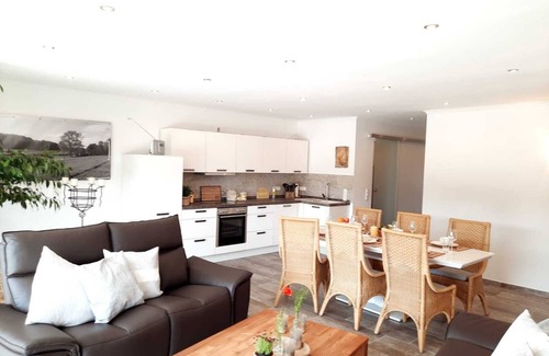 Hamberge House | Vacation home for 6 persons! 100 m²! At ground level! Wheelchair! Trave! Outskirts of Lübeck!