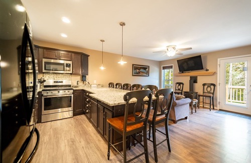 Wilmington House | Vacation Home for All Seasons! Weekly Discount!