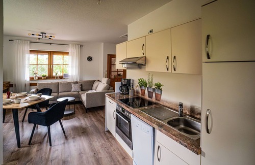 Nieder-Werbe House | Vacation home garden view