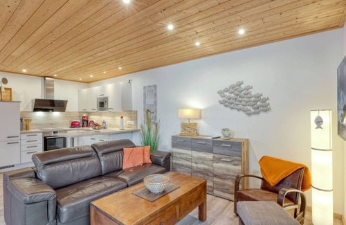 Altefaehr House | Vacation home Heide by Interhome