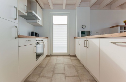 Nordhorn House | Vacation home Hanna - fireplace, sauna, whirlpool, wellness shower and terrace