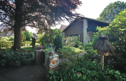 Uplengen House | Vacation home Hermann 35522 - Holiday home Hermann