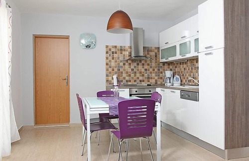 Razanj House | Vacation home Vinka by Interhome
