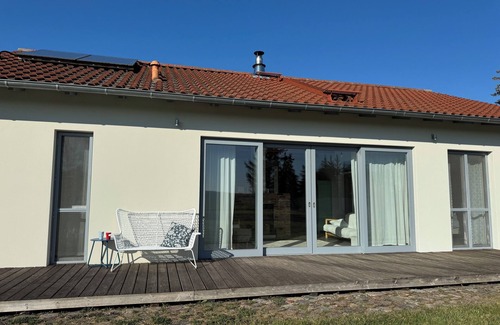 Friedrichswalde House | Vacation home in the crane village - with sauna and fireplace