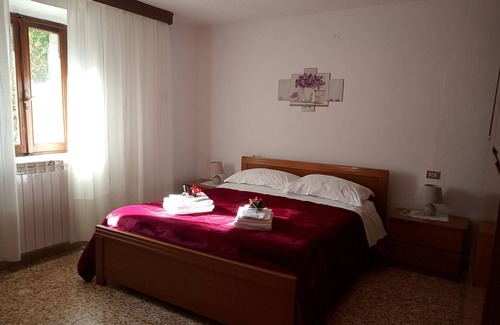 Piancastagnaio House | Vacation Home Il Poggio