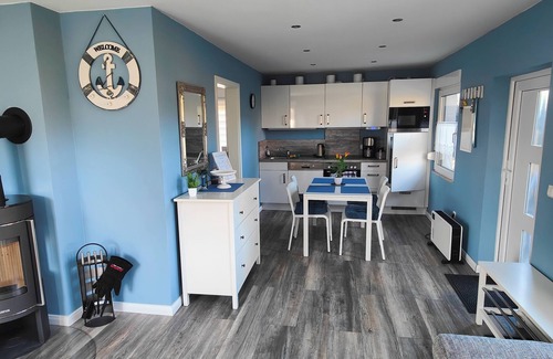 Templin House | Vacation home "Im Wäldchen" near the lake for couples and families with pets