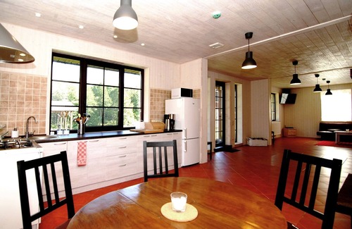 Virsurodukis Villa | Vacation home in forest and waterfront surroundings by Druskininkai Lithuania