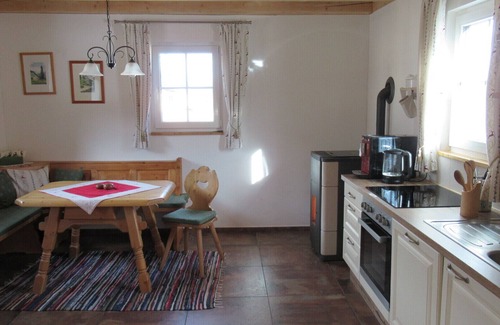 Krakauhintermuehlen House | Vacation home in green Styria