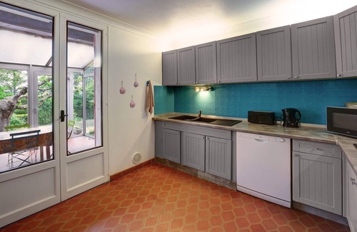 Lauris House | Vacation home in Luberon in the heart of Provence WIFI Free Fiber