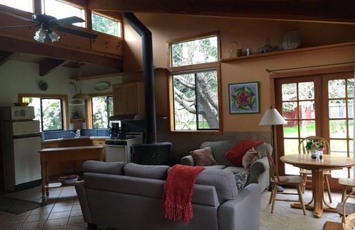 Scotia House | Vacation Home in the Redwoods