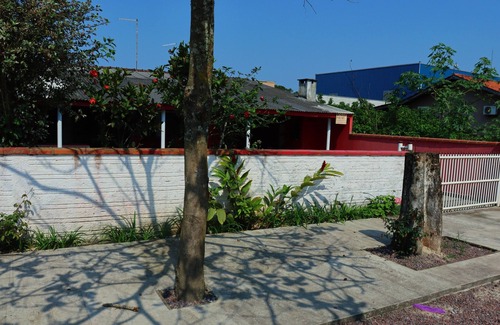 Itapoa House | Vacation Home Itapoá SC (Pets Allowed)