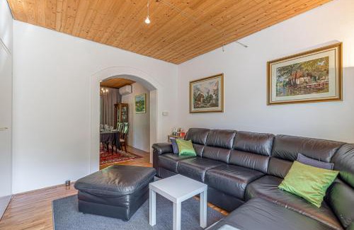 Krapinske Toplice House | Vacation Home Jakop Hof With Hot Tub - Happy Rentals