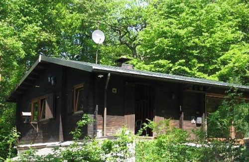 Dommershausen House | Vacation home Karrenbrock - 5-bed apartment