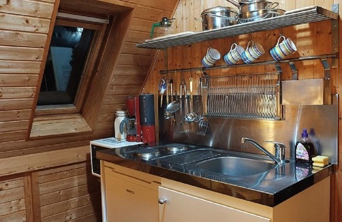 Crozon House | Vacation home Kertoupin Crozon/Roscanvel - large garden, near beach and sea