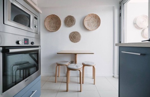 Telde House | Vacation Home 'La Casita De Vanessa' with Sea View, Terrace & Wi-Fi