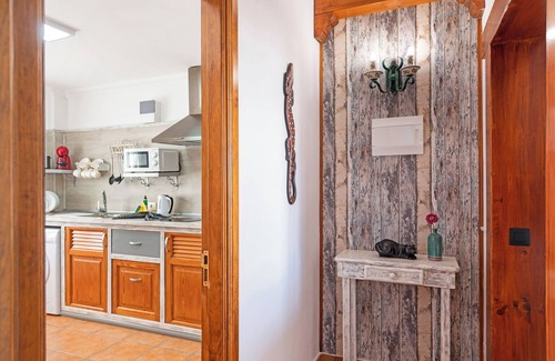 Tias House | Vacation Home "La Casona" with Private Terraces, Shared Pool & Wi-Fi