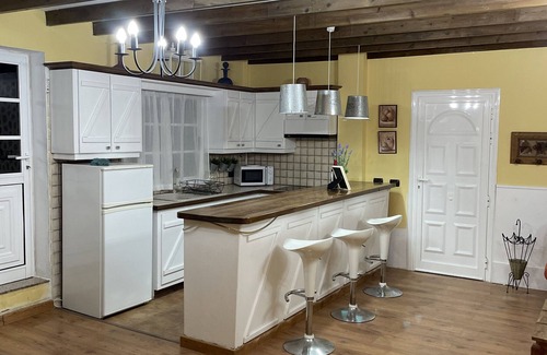 Taucho House | Vacation Home 'La Era' with Mountain View, Private Pool and Wi-Fi