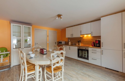 Entremont House | Vacation Home "La Marmotte" with Mountain View & Private Terrace