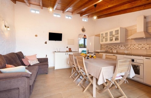 Garachico House | Vacation Home 'La Vega' with Private Pool, Private Terrace and Wi-Fi