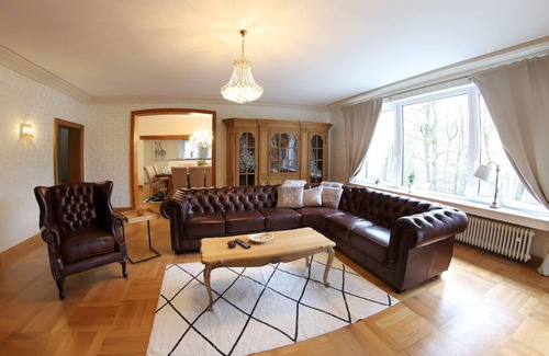 Pruem House | Vacation home "Landratsvilla Prüm" Relaxation track, wellness oasis, pet-friendly