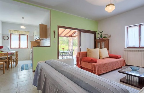 Đuba House | Vacation home Licia by Interhome