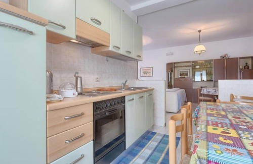 Đuba House | Vacation home Licia by Interhome