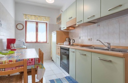 Đuba House | Vacation home Licia by Interhome