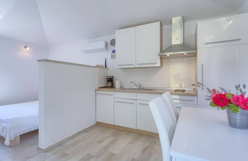 Marceljani House | Vacation home Lucija by Interhome