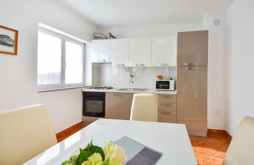 Polaca House | Vacation home Mila by Interhome