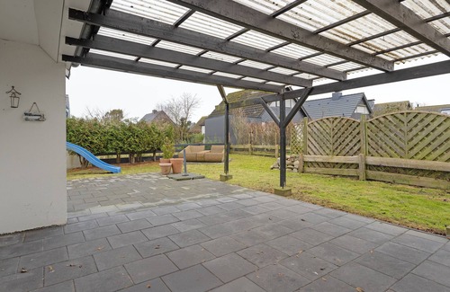 Sutel House | Vacation home Meerglück close to the beach in Sütel-Strand