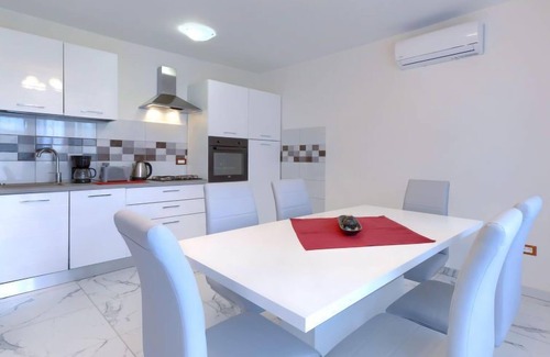 Rezanci House | Vacation home Mia by Interhome