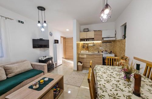 Beserovina House | Vacation Home Miki 2