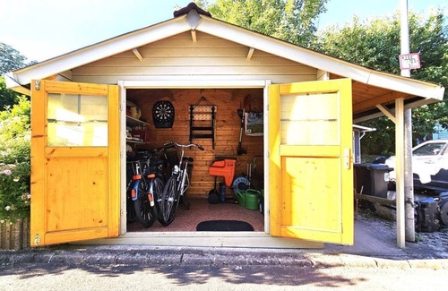 Bad Sobernheim House | Vacation home Nahetal - Holiday home, shower and bath, WC, 3 bedrooms