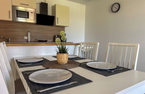 Rhauderfehn Apartment | Vacation home Natura in a beautiful nature reserve, wifi and a view of the countryside