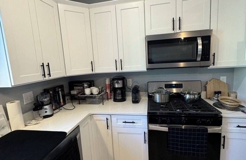 North Yarmouth House | Vacation home near coastal charming towns of Yarmouth, Falmouth, Freeport, Maine