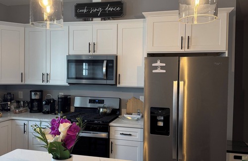 North Yarmouth House | Vacation home near coastal charming towns of Yarmouth, Falmouth, Freeport, Maine