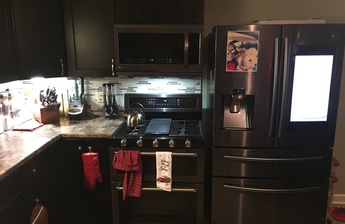 Cheektowaga House | Vacation Home near Buffalo/Niagara Falls w/Pool