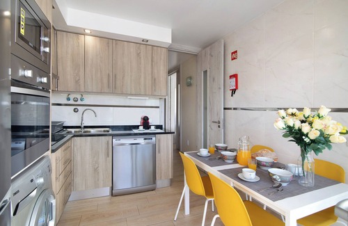 Manta Rota House | Vacation Home Numar Residence Villa Z with Pool, Wi-Fi & Terrace