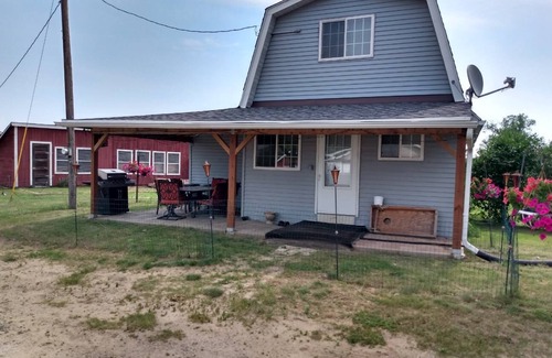 Necedah House | Vacation home on A farm!