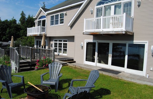 Lake George House | Vacation home on Lake George