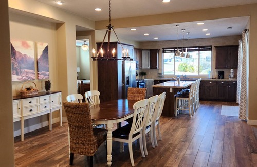 Washington County House | Vacation home opens up directly to the heated pool and open park!