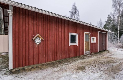 Iisalmi House | Vacation home Oriaho by Interhome