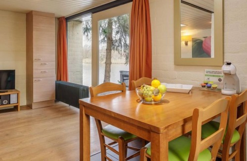 Dalen House | Vacation home Park De Huttenheugte in Dalen - 4 persons, 2 bedrooms