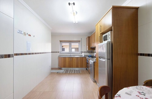 Ilhavo House | Vacation Home "Vivenda Sol E Mar" with 2 Private Terraces, 3 Balconies & Wi-Fi