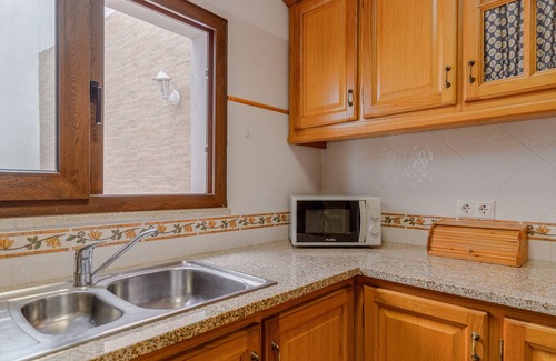Redondo House | Vacation Home Castle House with A/C, Terrace & Garden