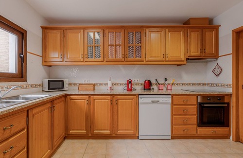Redondo House | Vacation Home Castle House with A/C, Terrace & Garden